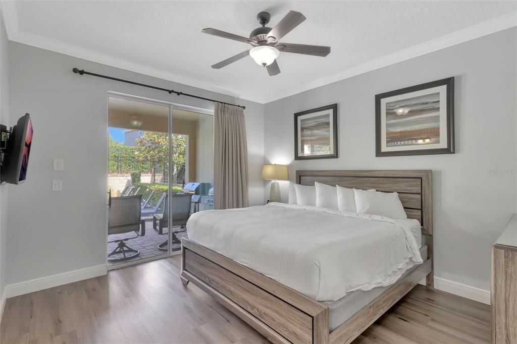 For Sale: $965,000 (11 beds, 10 baths, 4707 Square Feet)