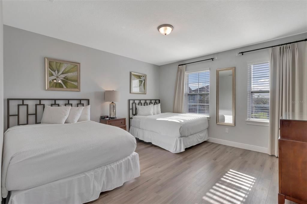 For Sale: $965,000 (11 beds, 10 baths, 4707 Square Feet)