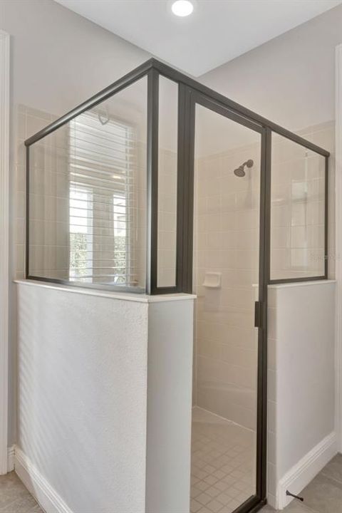 For Sale: $965,000 (11 beds, 10 baths, 4707 Square Feet)