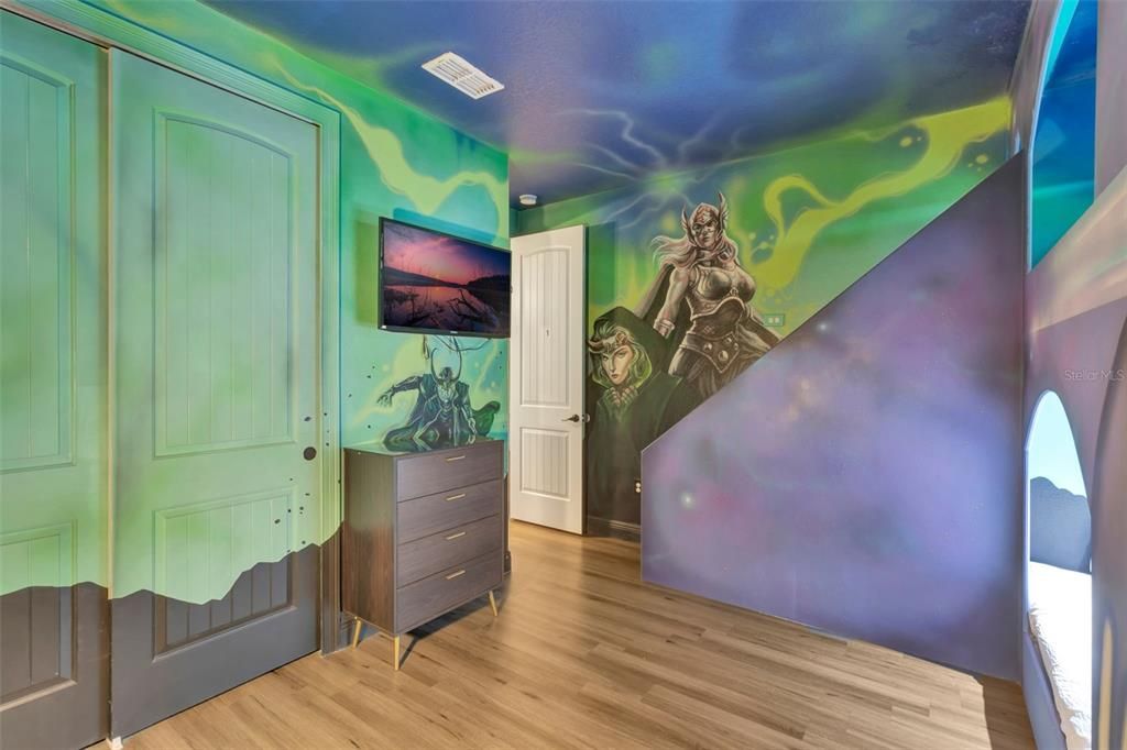 For Sale: $965,000 (11 beds, 10 baths, 4707 Square Feet)