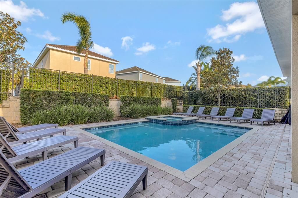 For Sale: $965,000 (11 beds, 10 baths, 4707 Square Feet)
