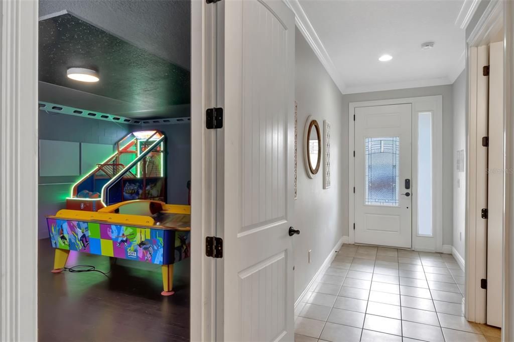 For Sale: $965,000 (11 beds, 10 baths, 4707 Square Feet)