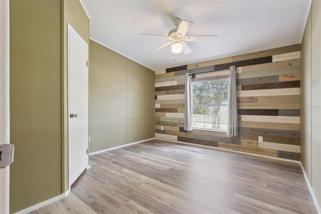 For Sale: $225,000 (3 beds, 2 baths, 1566 Square Feet)