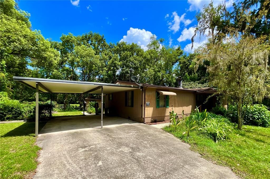 For Sale: $179,900 (3 beds, 2 baths, 1568 Square Feet)