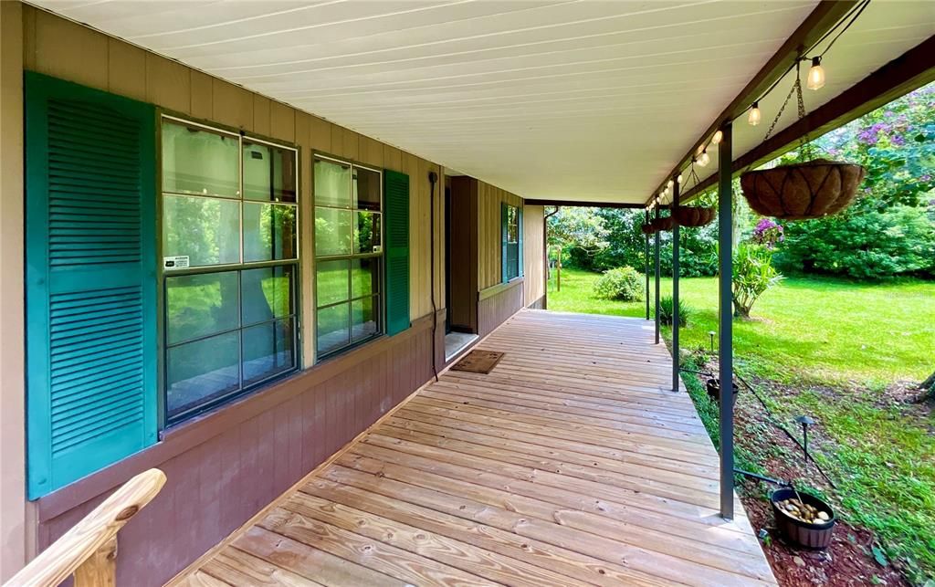 For Sale: $179,900 (3 beds, 2 baths, 1568 Square Feet)