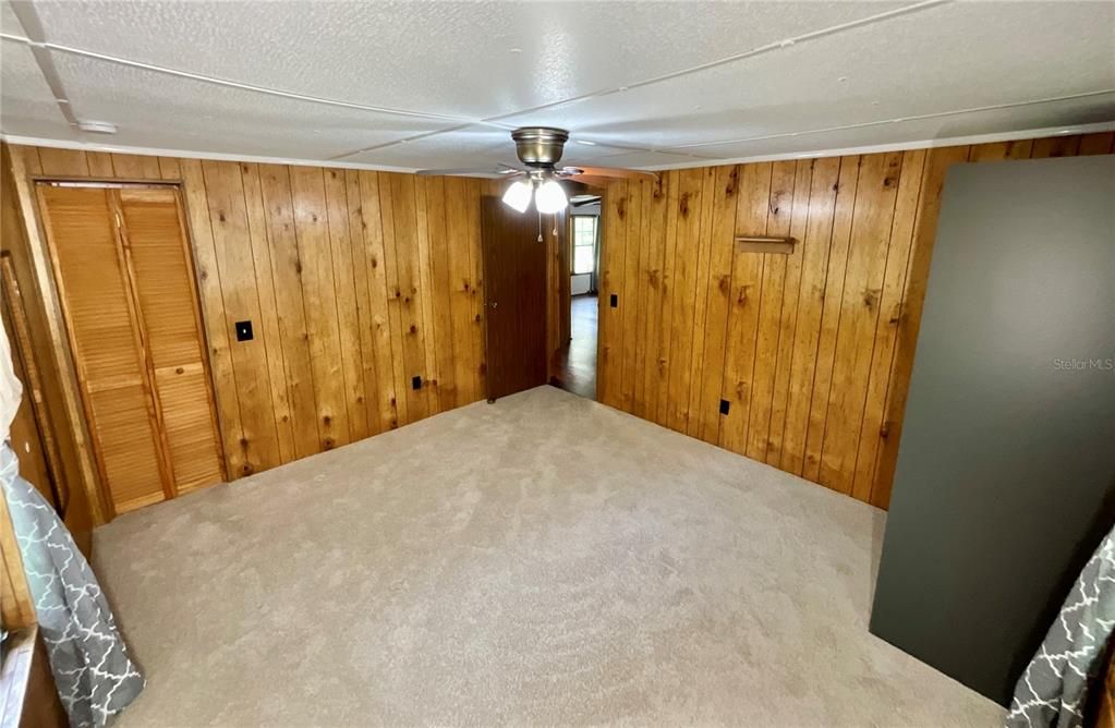 For Sale: $179,900 (3 beds, 2 baths, 1568 Square Feet)