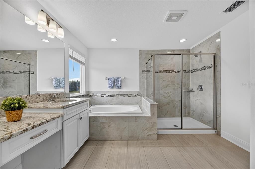 For Sale: $700,000 (5 beds, 4 baths, 3786 Square Feet)