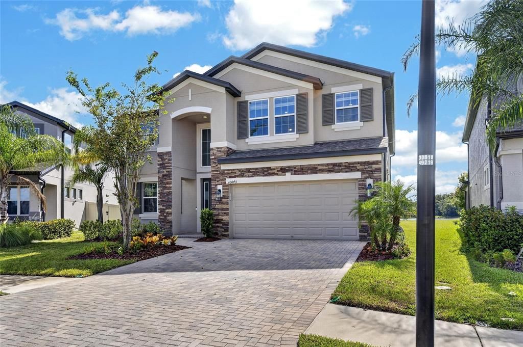 For Sale: $700,000 (5 beds, 4 baths, 3786 Square Feet)