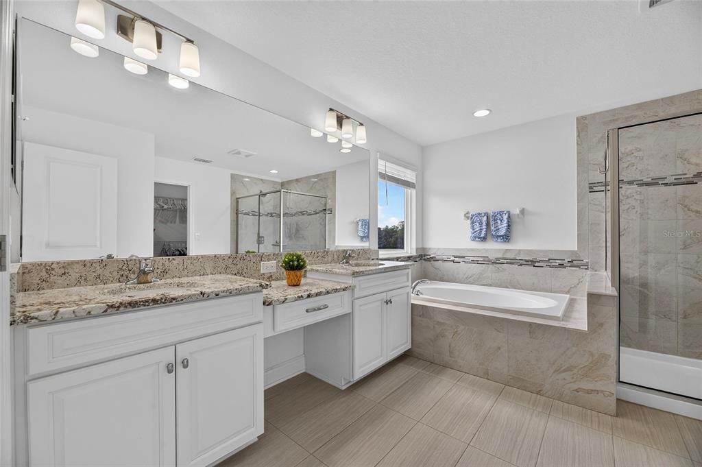 For Sale: $700,000 (5 beds, 4 baths, 3786 Square Feet)