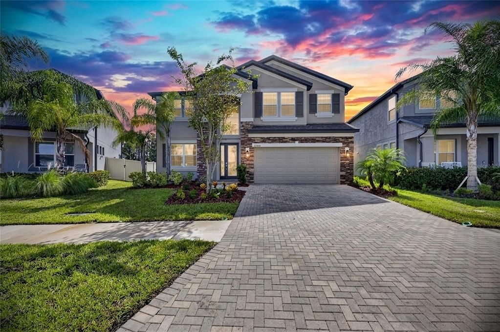 For Sale: $700,000 (5 beds, 4 baths, 3786 Square Feet)