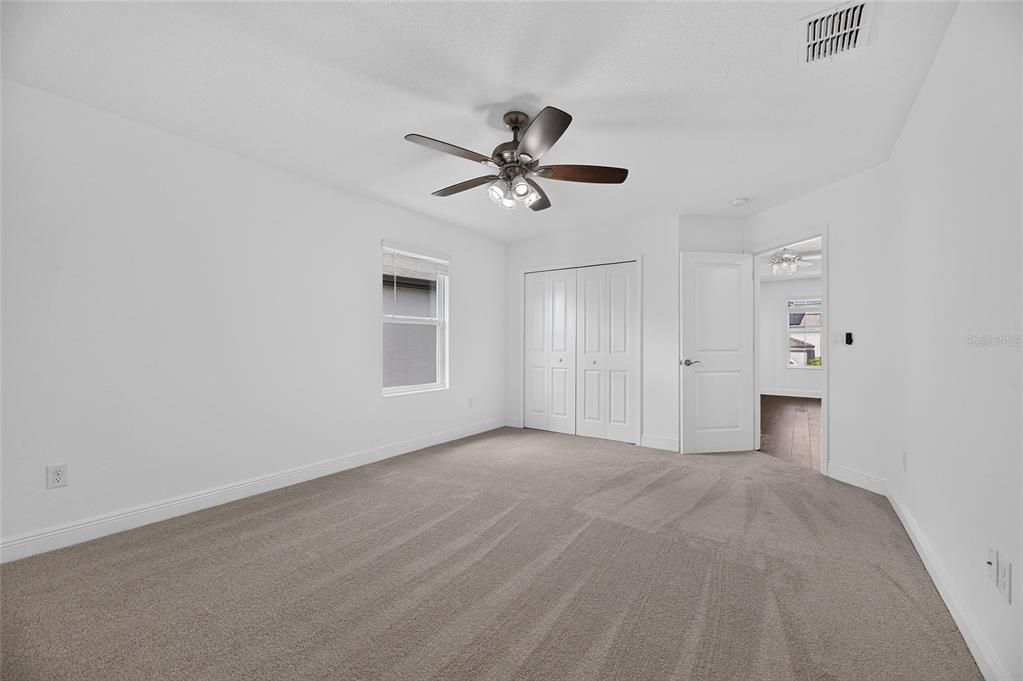 For Sale: $700,000 (5 beds, 4 baths, 3786 Square Feet)