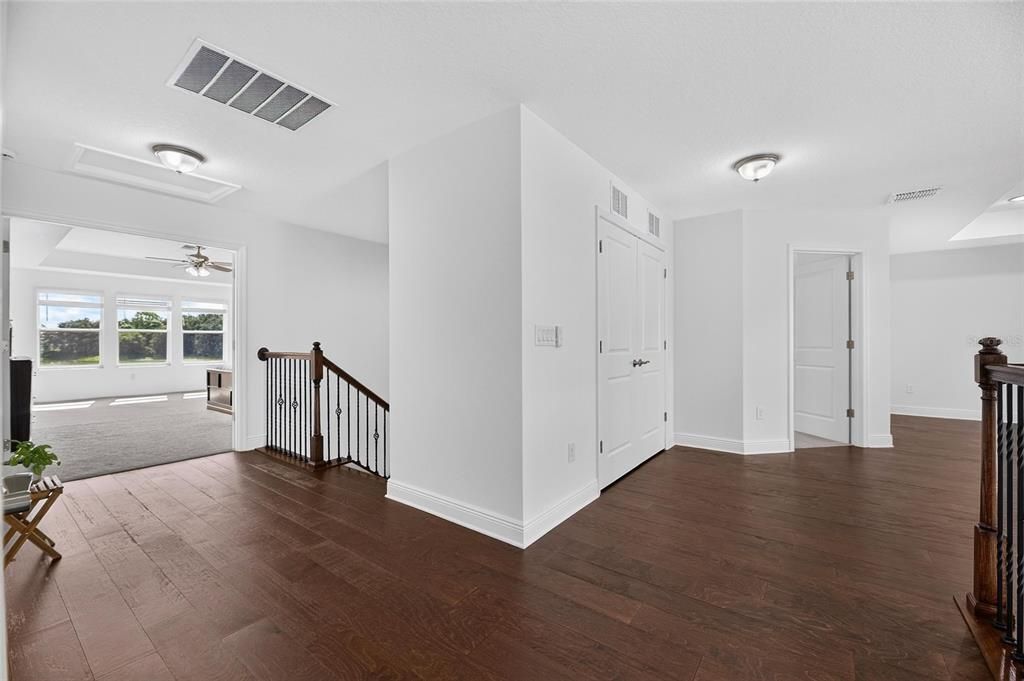 For Sale: $700,000 (5 beds, 4 baths, 3786 Square Feet)