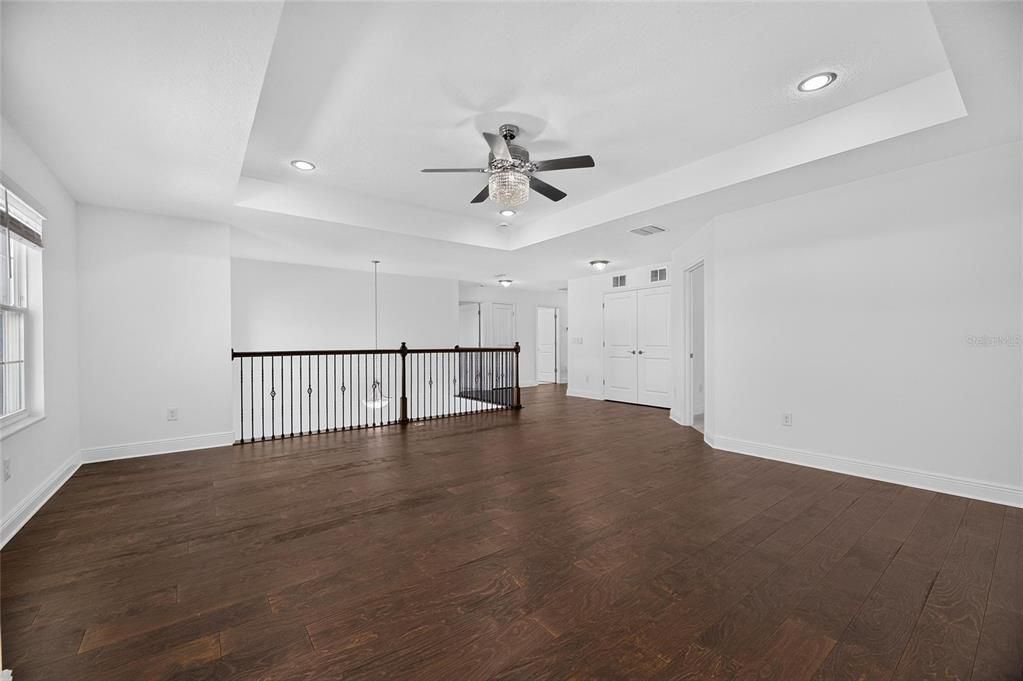 For Sale: $700,000 (5 beds, 4 baths, 3786 Square Feet)