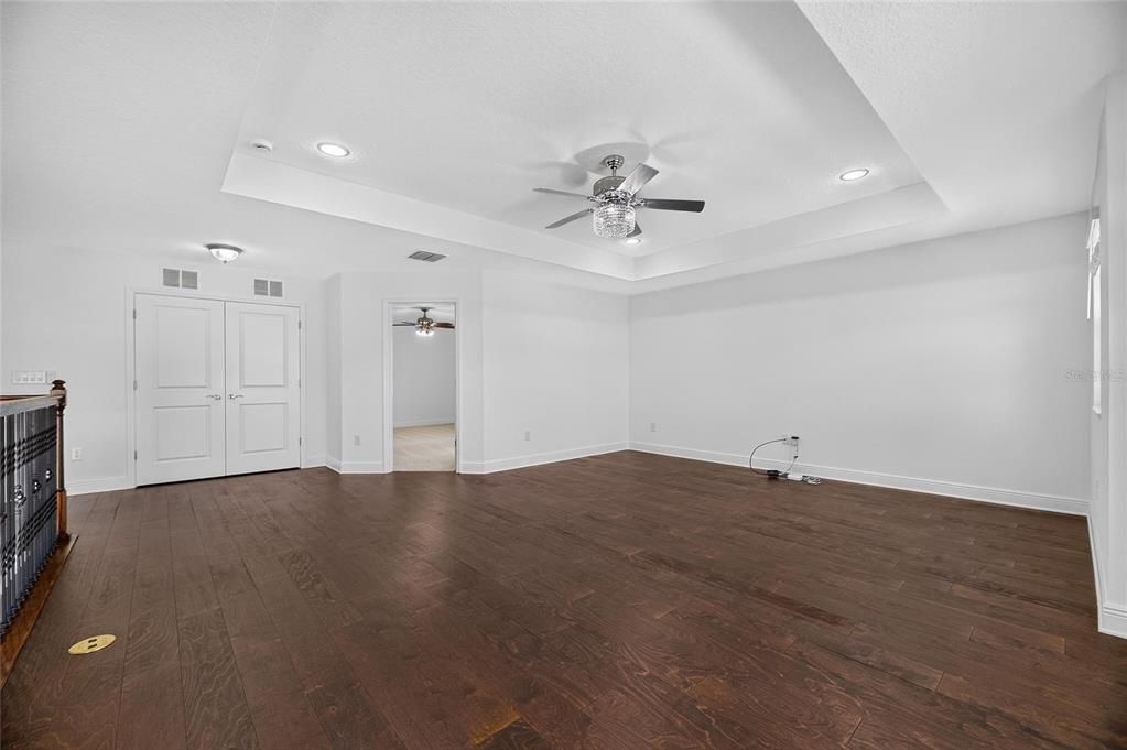 For Sale: $700,000 (5 beds, 4 baths, 3786 Square Feet)
