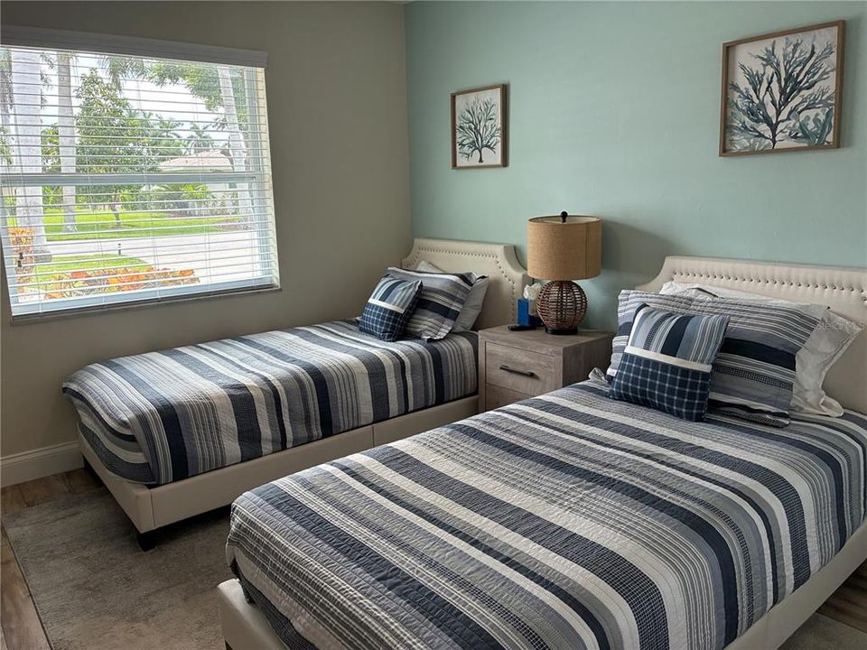 For Sale: $639,000 (3 beds, 3 baths, 1590 Square Feet)