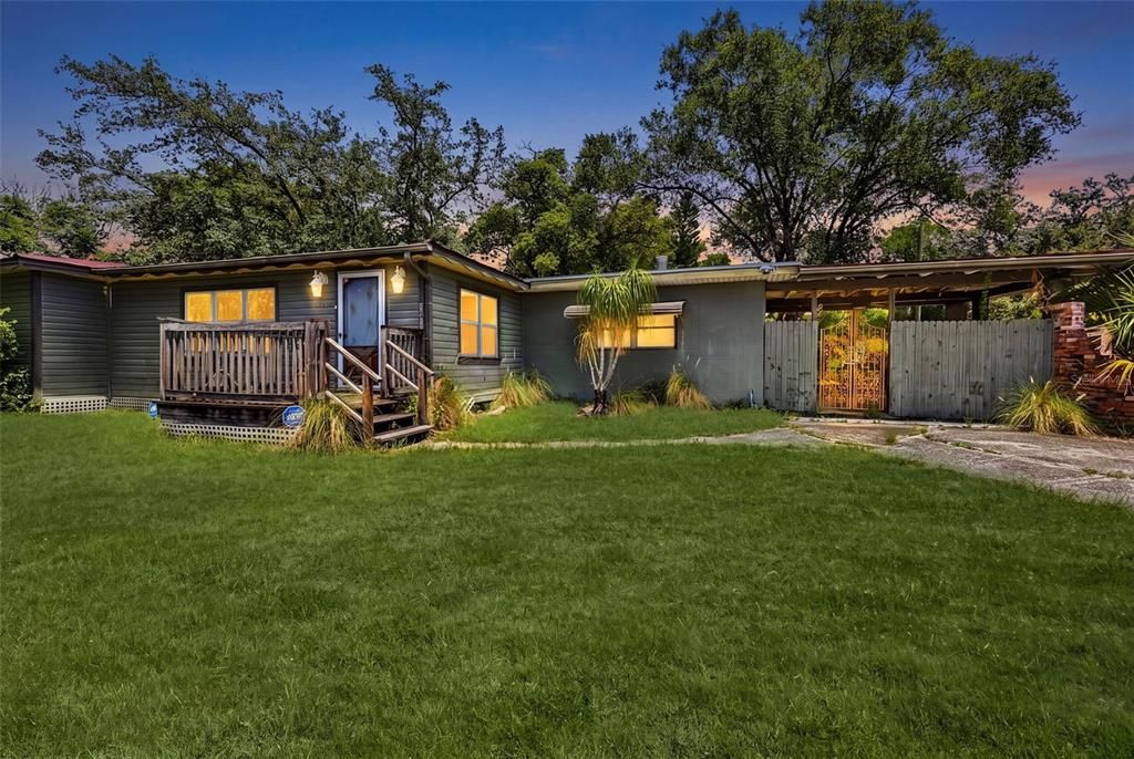 For Sale: $229,990 (4 beds, 1 baths, 1474 Square Feet)