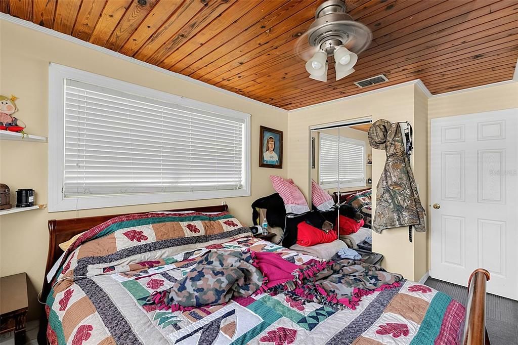 For Sale: $229,990 (4 beds, 1 baths, 1474 Square Feet)