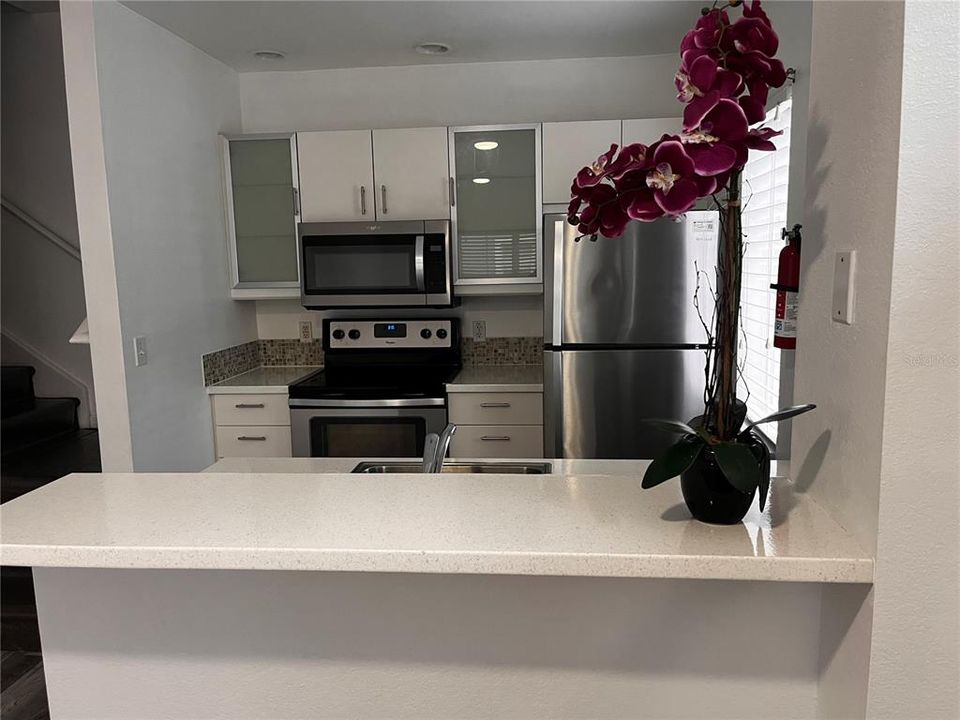 For Rent: $2,200 (4 beds, 3 baths, 1470 Square Feet)
