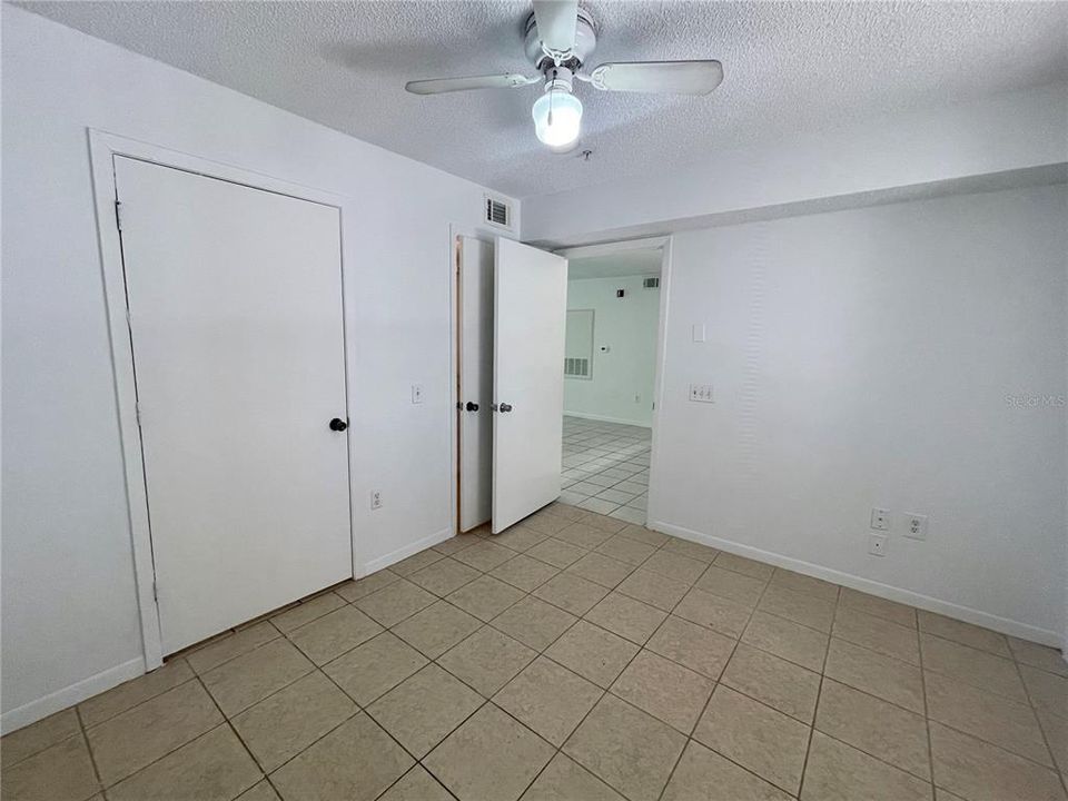 For Sale: $159,900 (4 beds, 4 baths, 1312 Square Feet)
