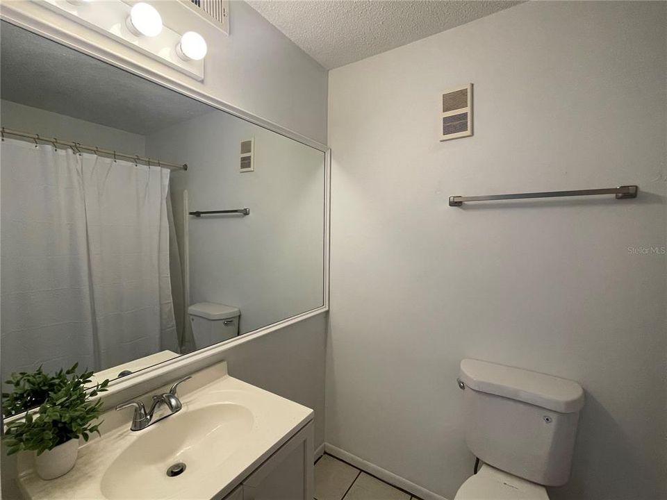 For Sale: $159,900 (4 beds, 4 baths, 1312 Square Feet)
