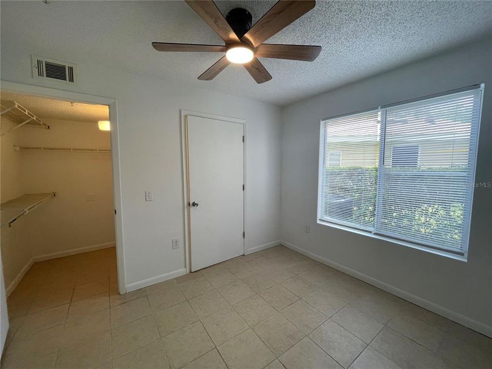 For Sale: $159,900 (4 beds, 4 baths, 1312 Square Feet)