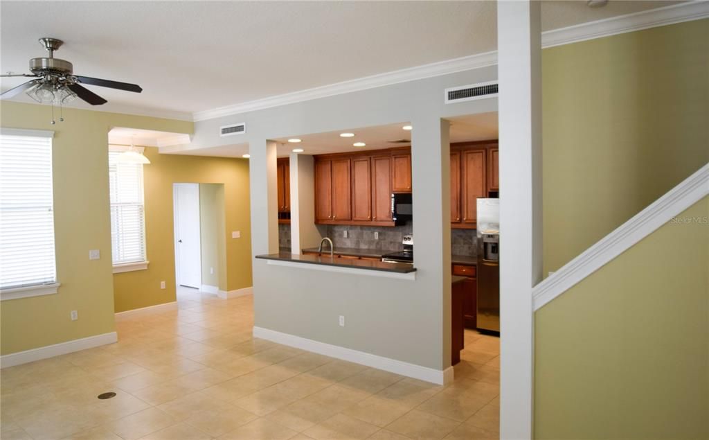 For Rent: $3,900 (3 beds, 2 baths, 2054 Square Feet)
