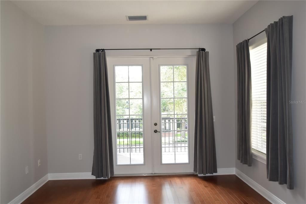 For Rent: $3,900 (3 beds, 2 baths, 2054 Square Feet)