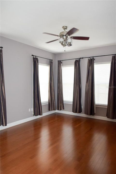 For Rent: $3,900 (3 beds, 2 baths, 2054 Square Feet)