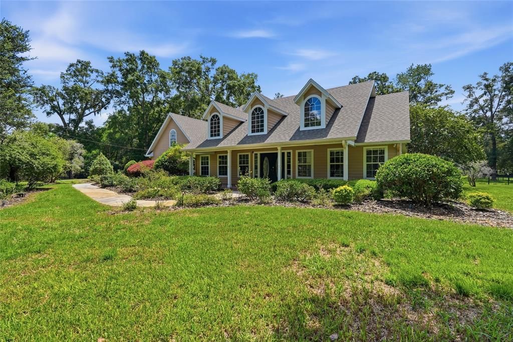 For Sale: $849,000 (3 beds, 2 baths, 3089 Square Feet)
