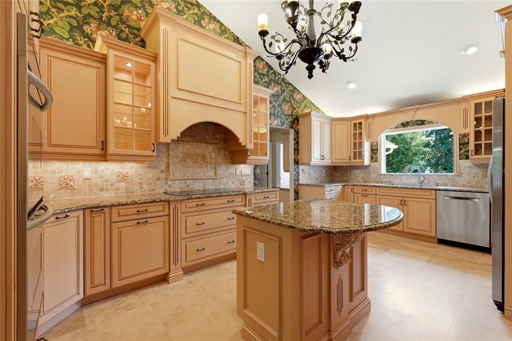 For Sale: $849,000 (3 beds, 2 baths, 3089 Square Feet)