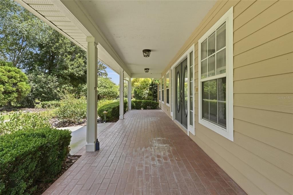 For Sale: $849,000 (3 beds, 2 baths, 3089 Square Feet)