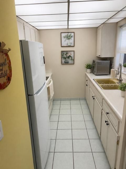 For Sale: $85,000 (1 beds, 1 baths, 680 Square Feet)