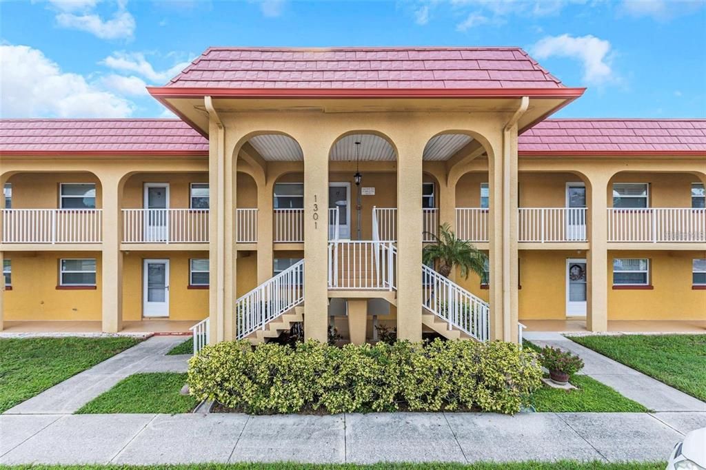 For Sale: $85,000 (1 beds, 1 baths, 680 Square Feet)