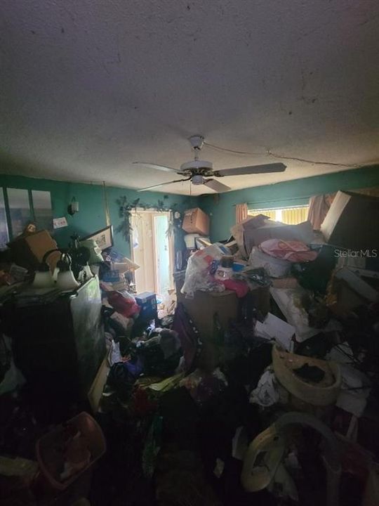 En Venta: $199,900 (3 camas, 2 baños, 1272 Pies cuadrados)
