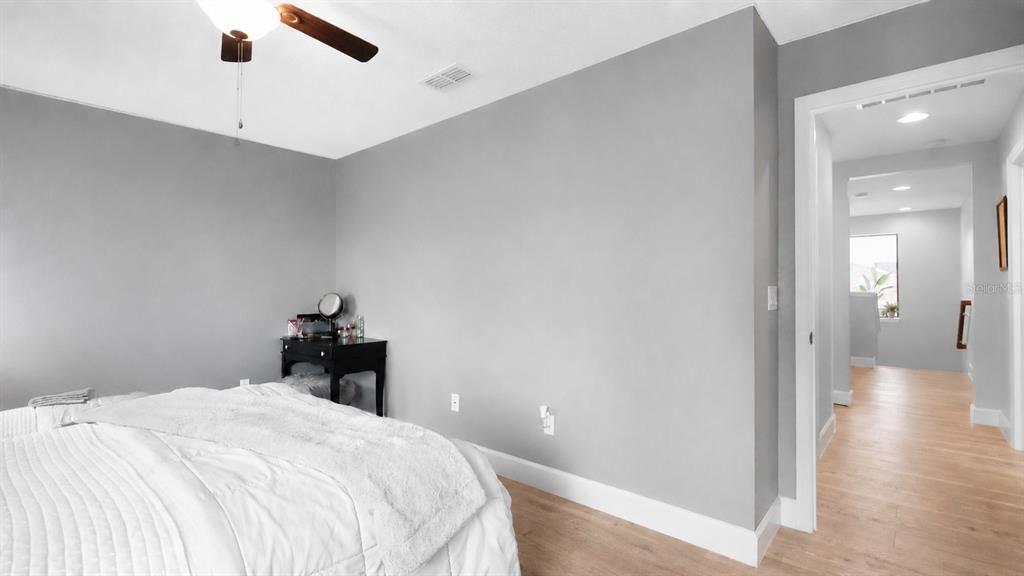 En Venta: $565,000 (4 camas, 2 baños, 2892 Pies cuadrados)