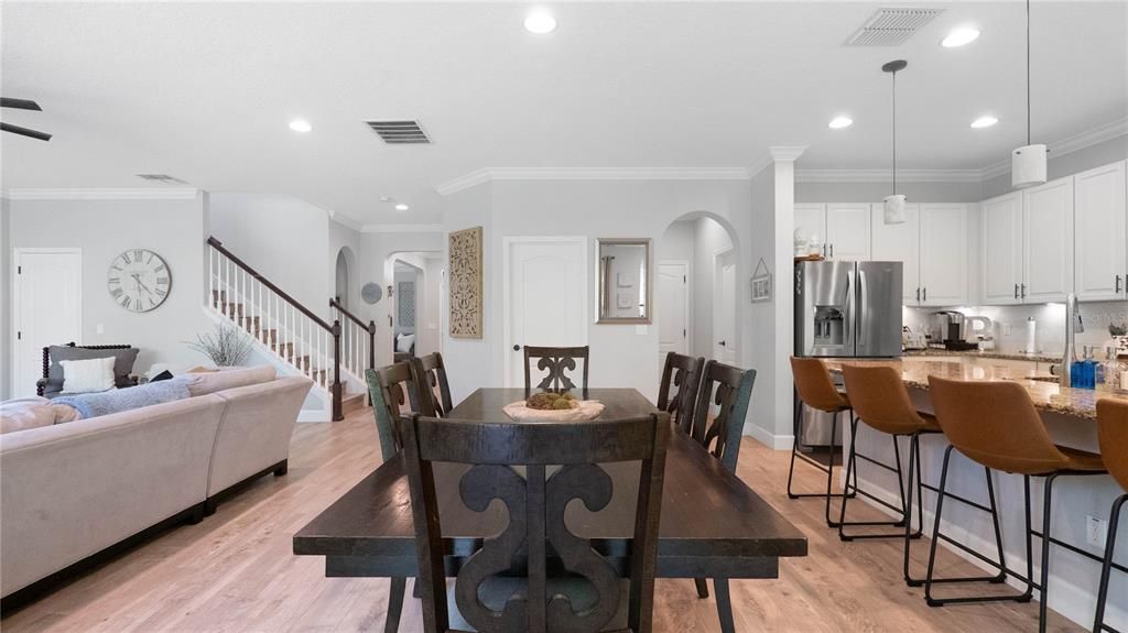 En Venta: $565,000 (4 camas, 2 baños, 2892 Pies cuadrados)