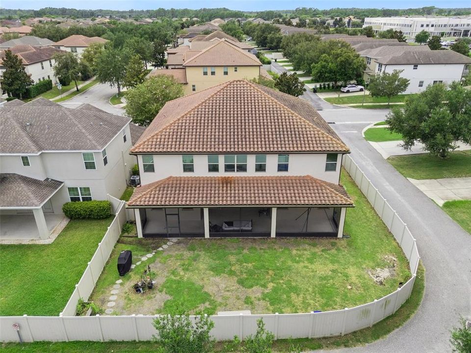 En Venta: $1,050,000 (6 camas, 4 baños, 4507 Pies cuadrados)