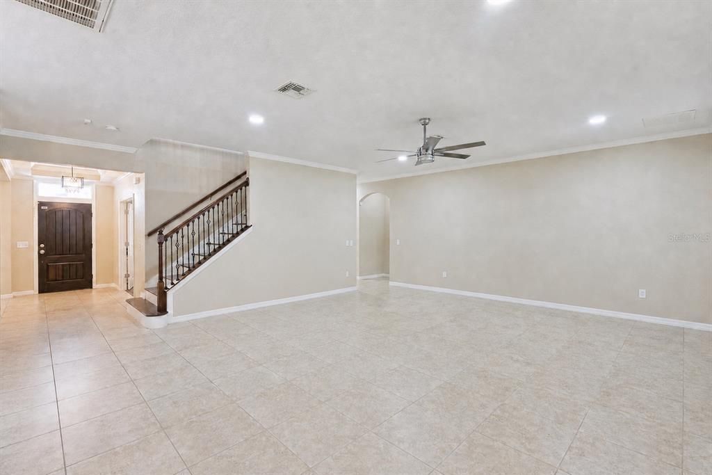 En Venta: $1,050,000 (6 camas, 4 baños, 4507 Pies cuadrados)
