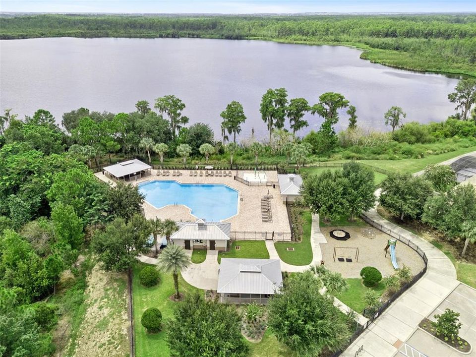 En Venta: $1,050,000 (6 camas, 4 baños, 4507 Pies cuadrados)