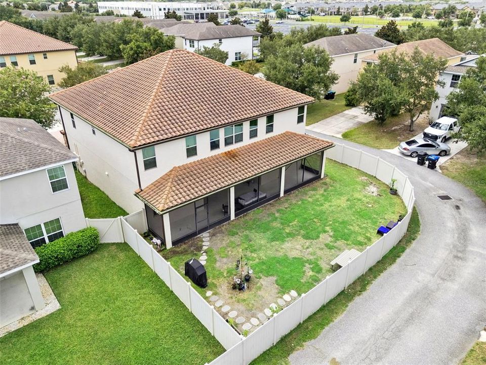 En Venta: $1,050,000 (6 camas, 4 baños, 4507 Pies cuadrados)