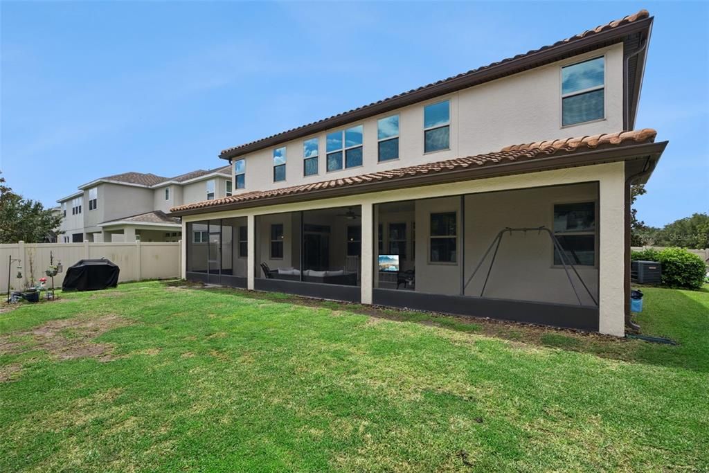 En Venta: $1,050,000 (6 camas, 4 baños, 4507 Pies cuadrados)