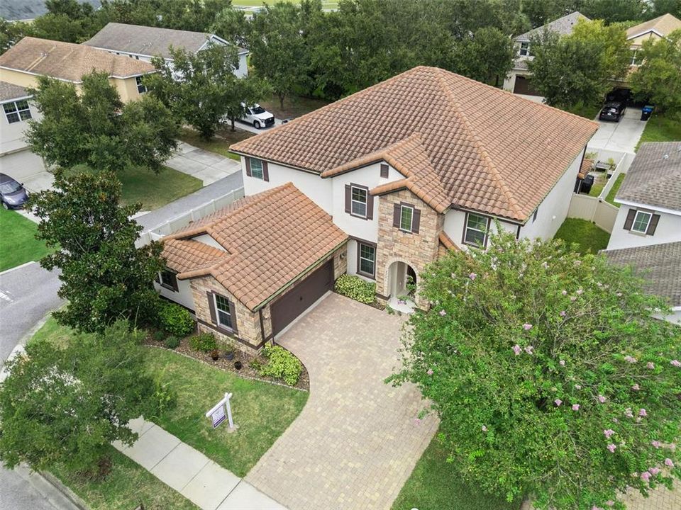 En Venta: $1,050,000 (6 camas, 4 baños, 4507 Pies cuadrados)