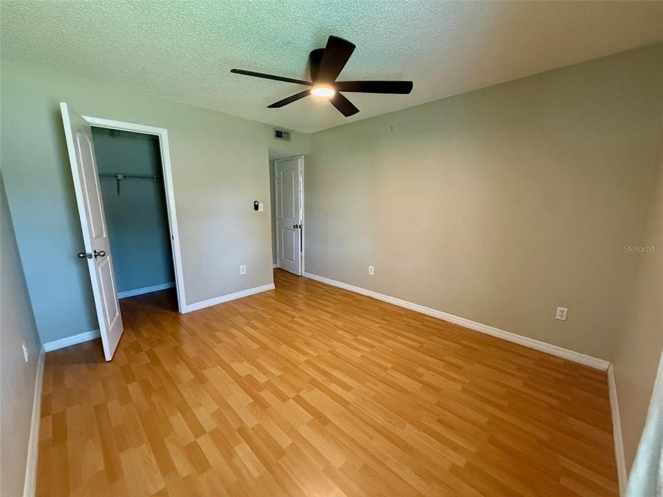 For Rent: $1,800 (2 beds, 1 baths, 748 Square Feet)