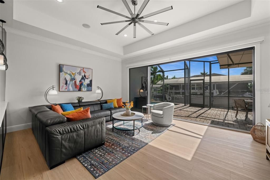 For Sale: $1,095,000 (4 beds, 3 baths, 2640 Square Feet)