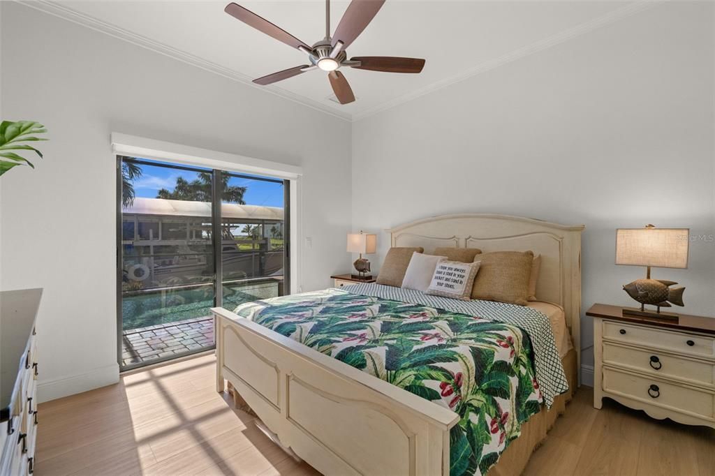 For Sale: $1,095,000 (4 beds, 3 baths, 2640 Square Feet)