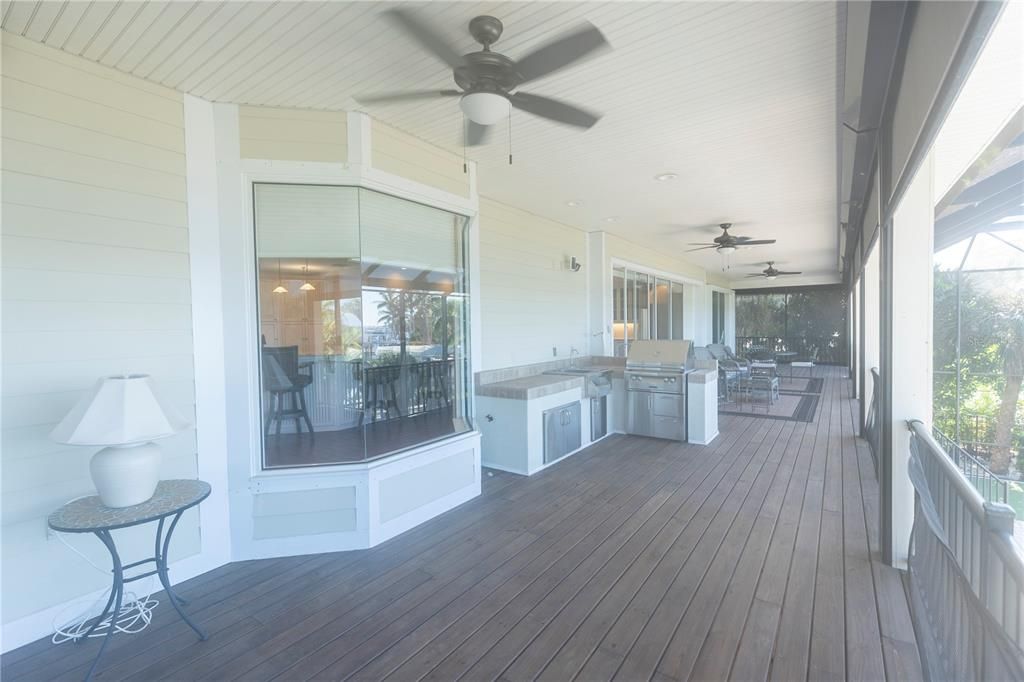 For Sale: $3,577,700 (4 beds, 3 baths, 4155 Square Feet)