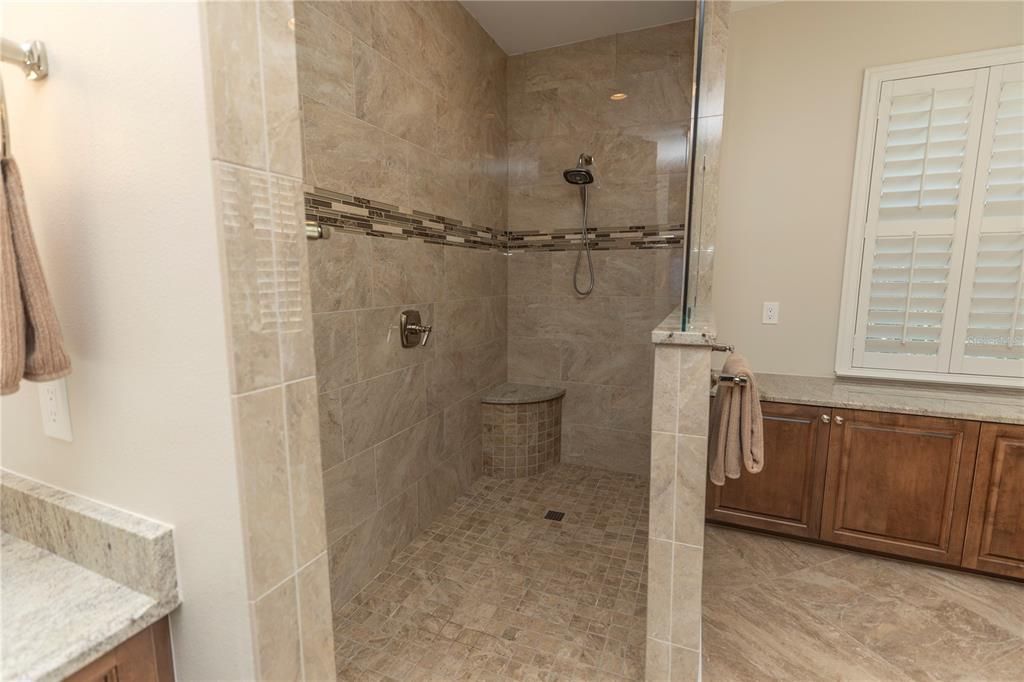 For Sale: $3,577,700 (4 beds, 3 baths, 4155 Square Feet)