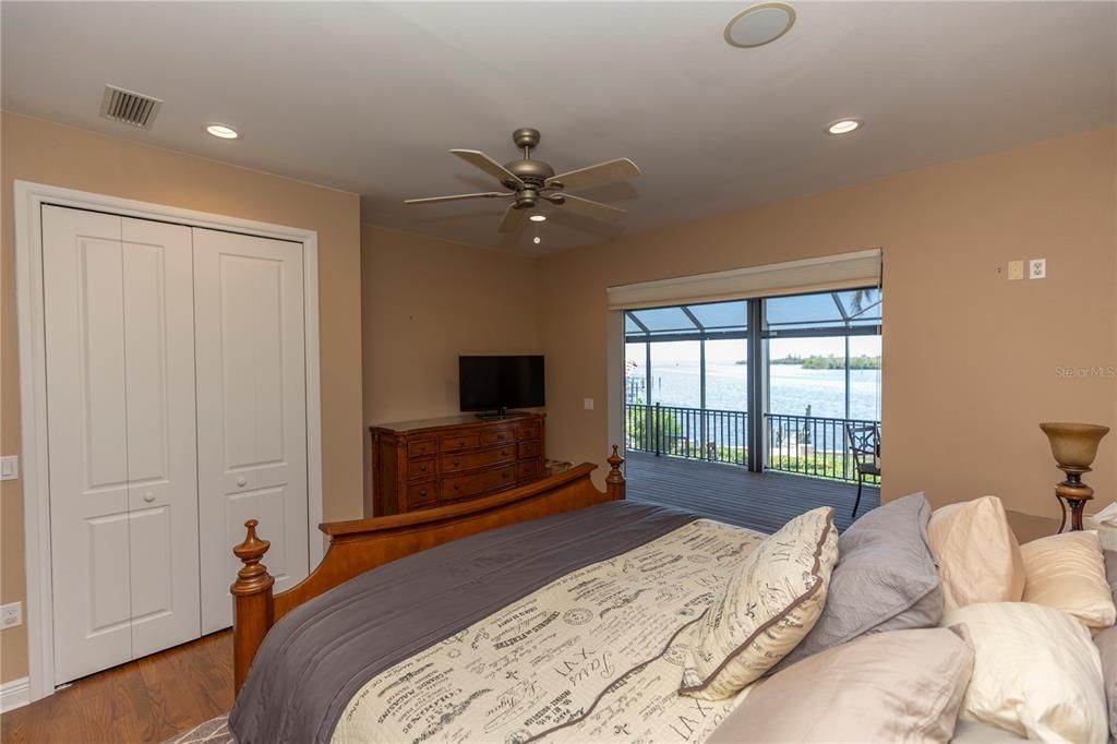 For Sale: $3,577,700 (4 beds, 3 baths, 4155 Square Feet)