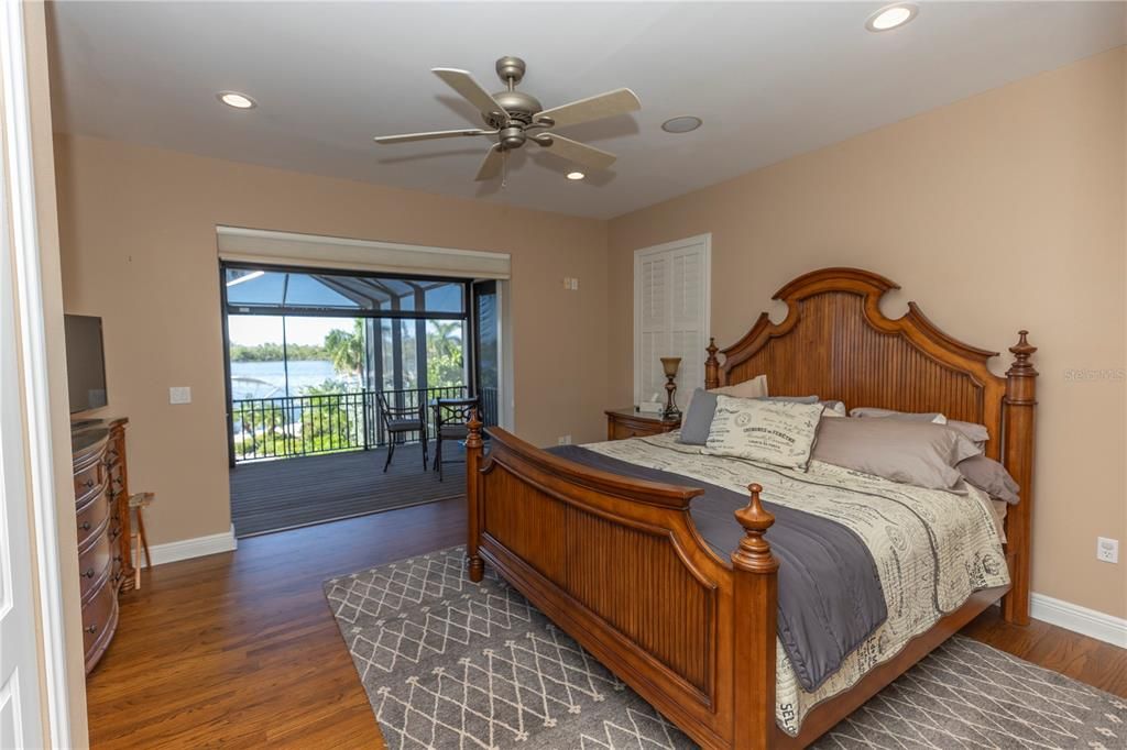 For Sale: $3,577,700 (4 beds, 3 baths, 4155 Square Feet)