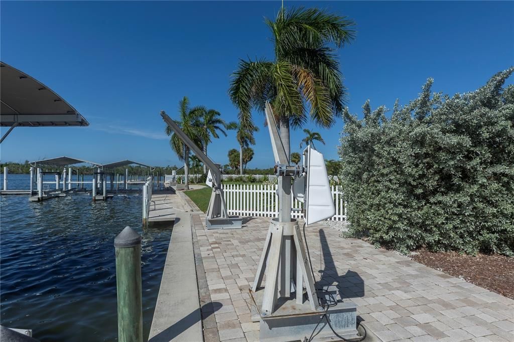 For Sale: $3,577,700 (4 beds, 3 baths, 4155 Square Feet)